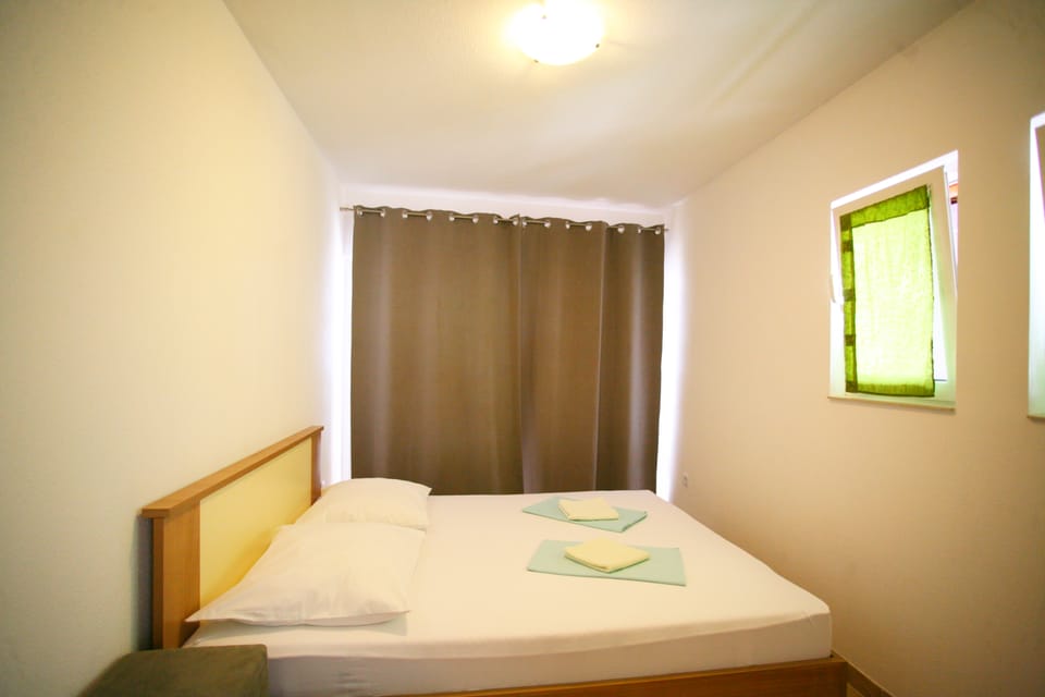 Apartman 7 — 7