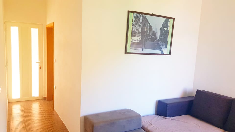 Apartman 8 — 9
